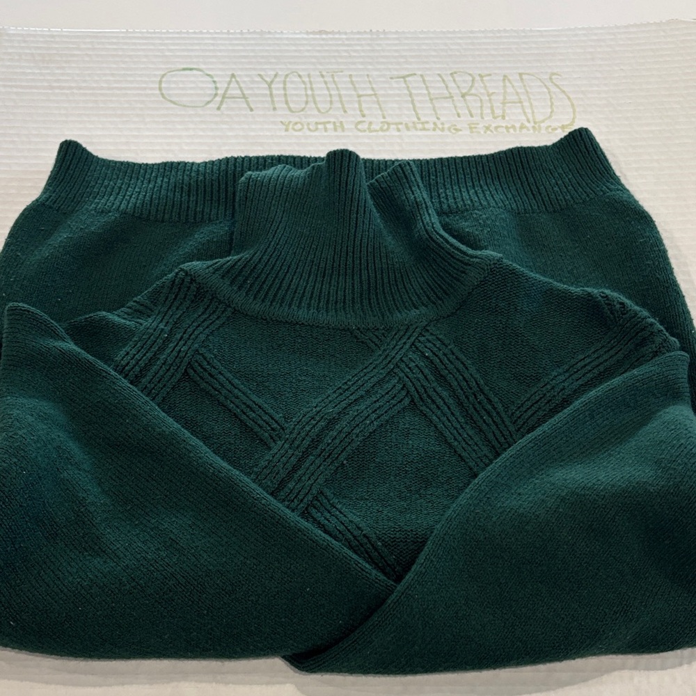 SHEIN Dark Green Turtleneck Sweater